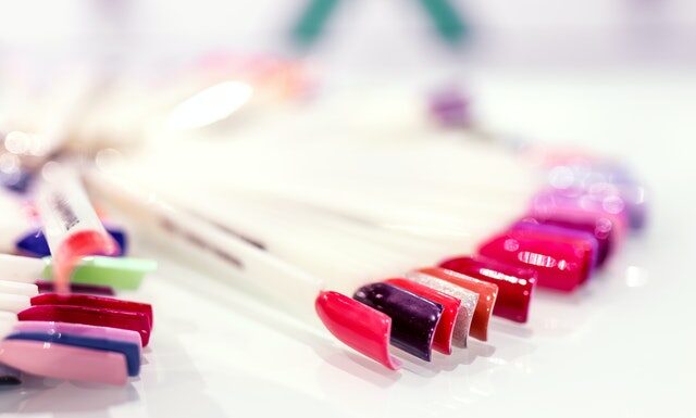 manicure hybrydowy