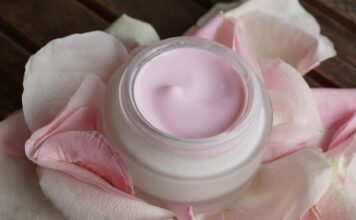 Czym się różni serum od esencji?