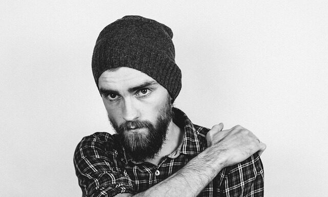 Czy Kartacz pobudza zarost?