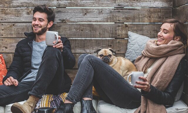 Jak odświeżyć ubrania w suszarce?