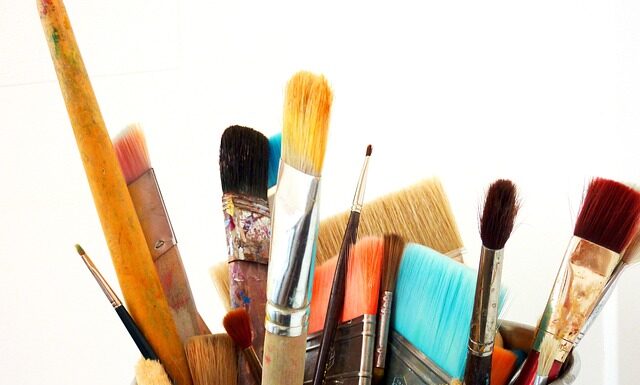 Czy czesać włosy przed myciem?