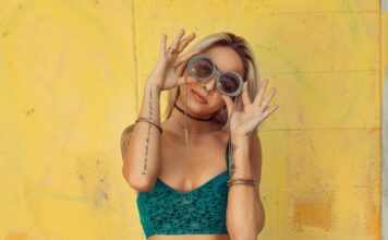 Jak wybrać okulary korekcyjne damskie dopasowane do stylu